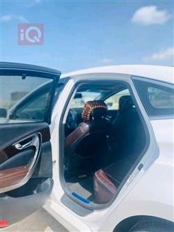 هيونداي أزيرا